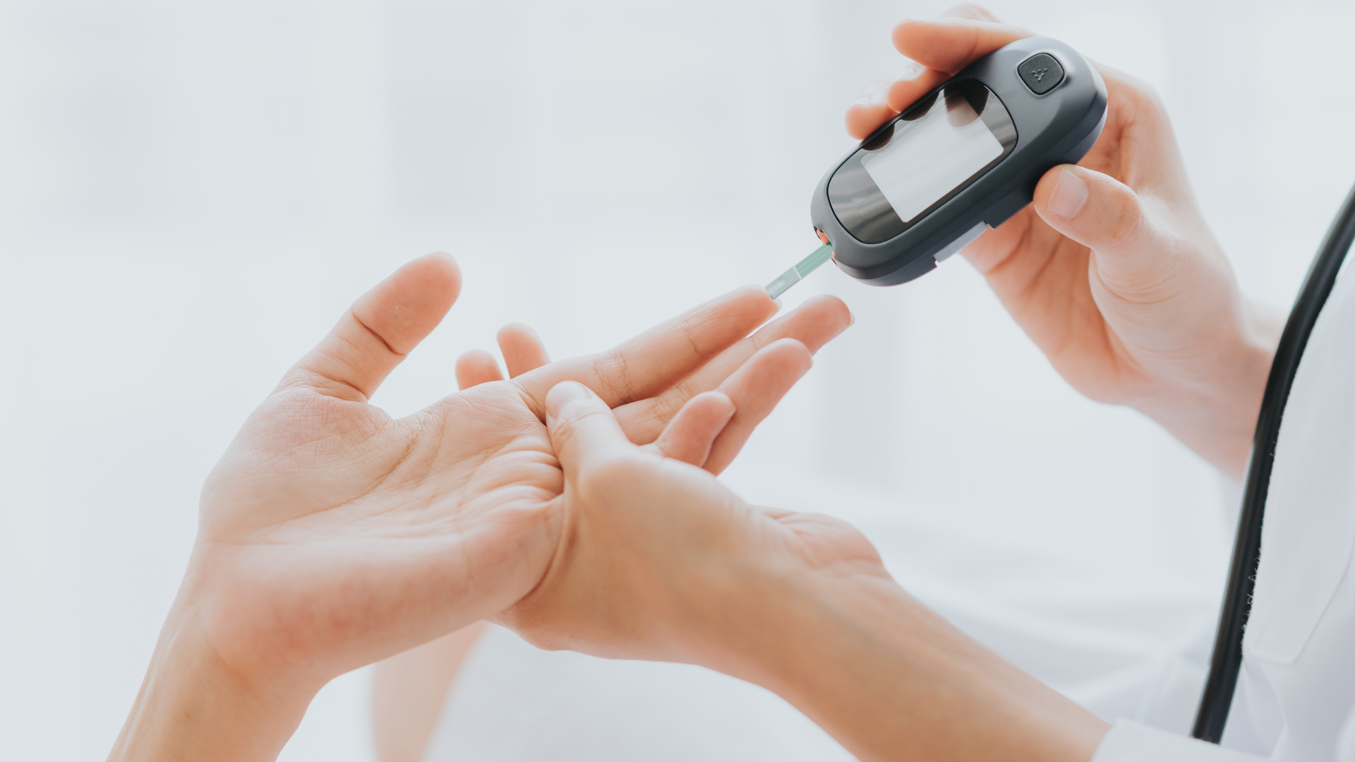 Diabetes Mellitus pada Lansia: Kenali Gejalanya, Cegah Komplikasinya