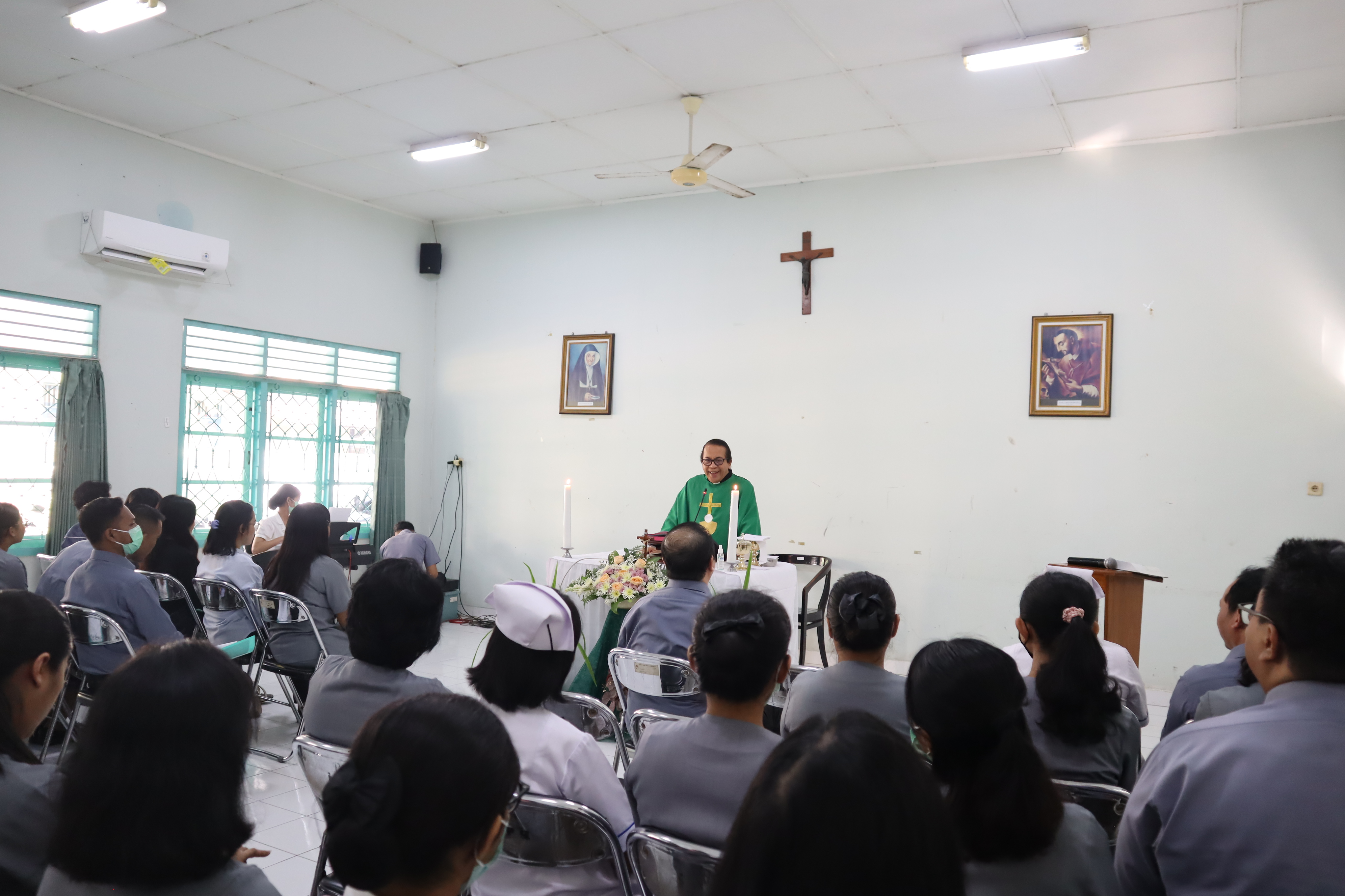 Misa Karyawan: Memperkuat Iman, Pelayanan, dan Kebersamaan