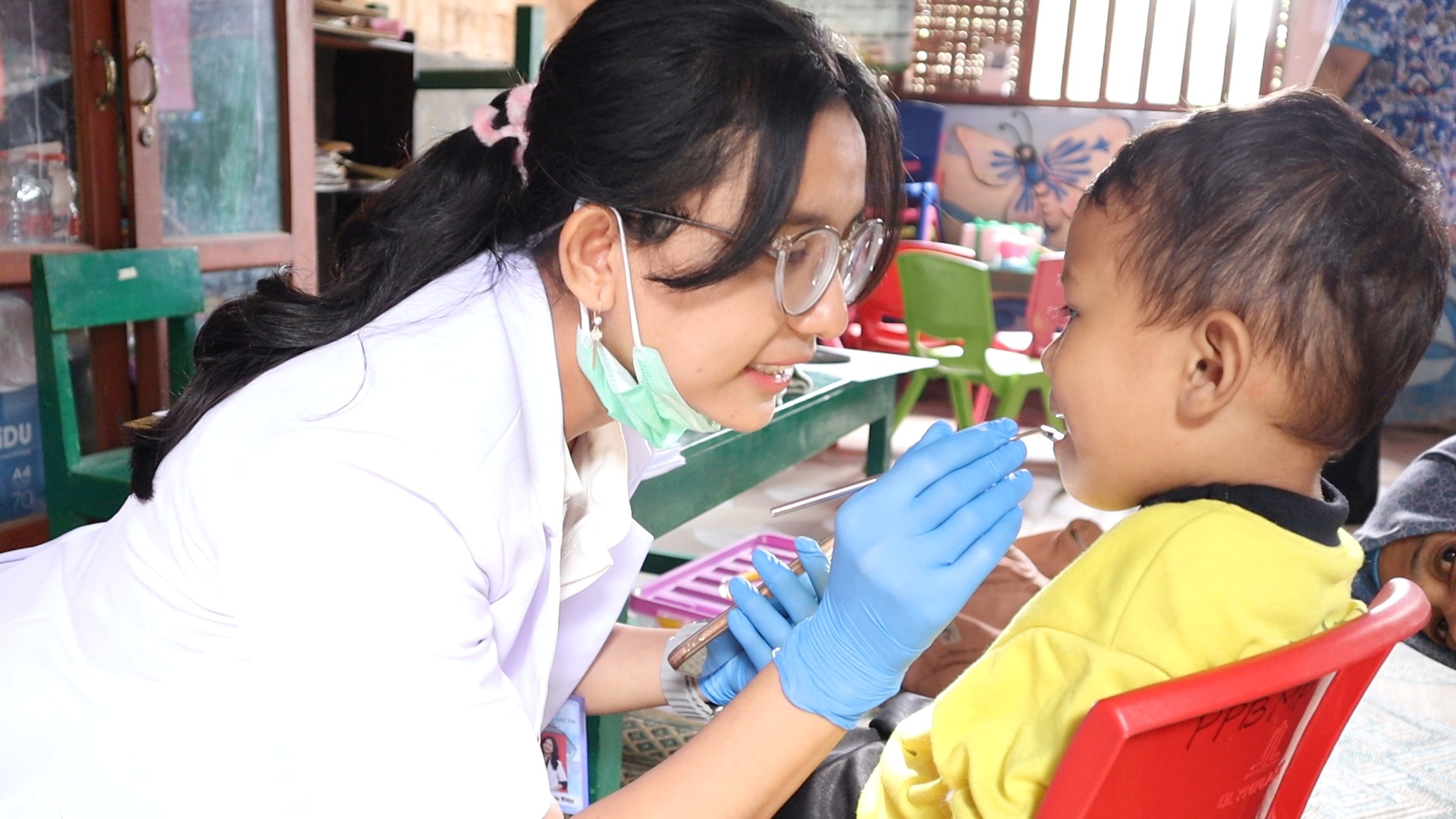 Edukasi Kesehatan dan Skrining Gigi Anak di KB Sakura Jogodayoh